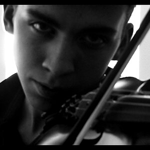 3267-violinist1